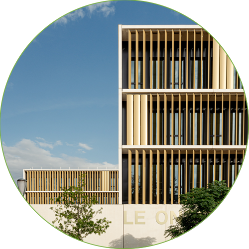 Project Le Onze in Lyon with DucoSun Ellips vertical solar shading.