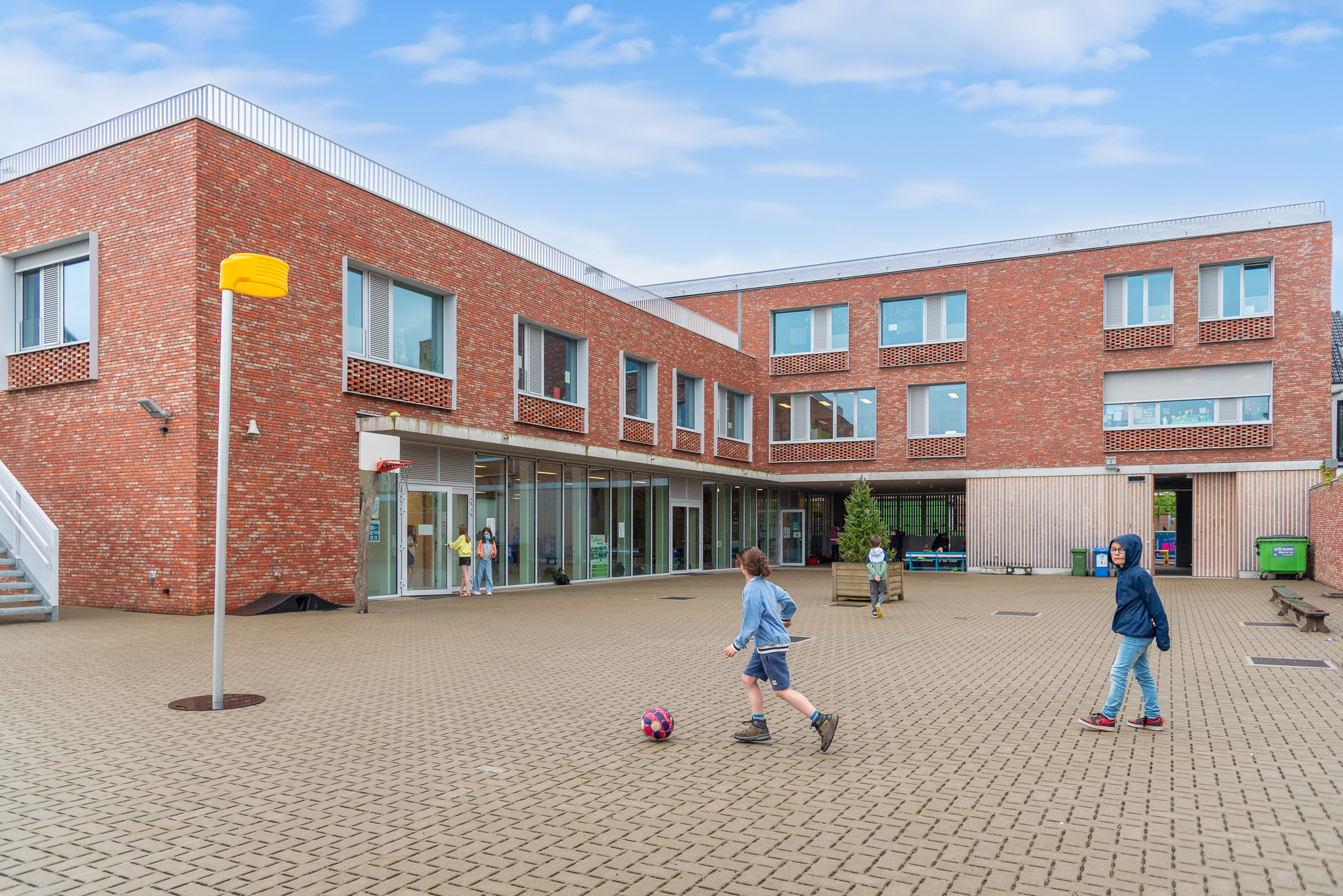 Façade école Boven-Lo'