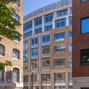 Continuous louvre wall for intensive ventilation Sancroft building in London