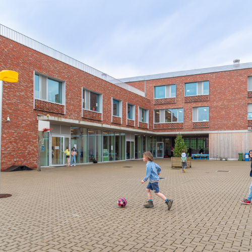 Innovatieve ventilatie- en zonweringsoplossingen bij Vrije Basisschool Boven-Lo te Leuven