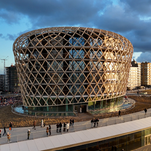 SILT opts for intensive ventilation with a robust DucoWall louvre wall 