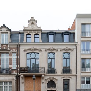 Rénovation totale d'une maison baroque éclectique avec ventilation intelligente Rénovation totale d'une maison baroque éclectique avec ventilation intelligente