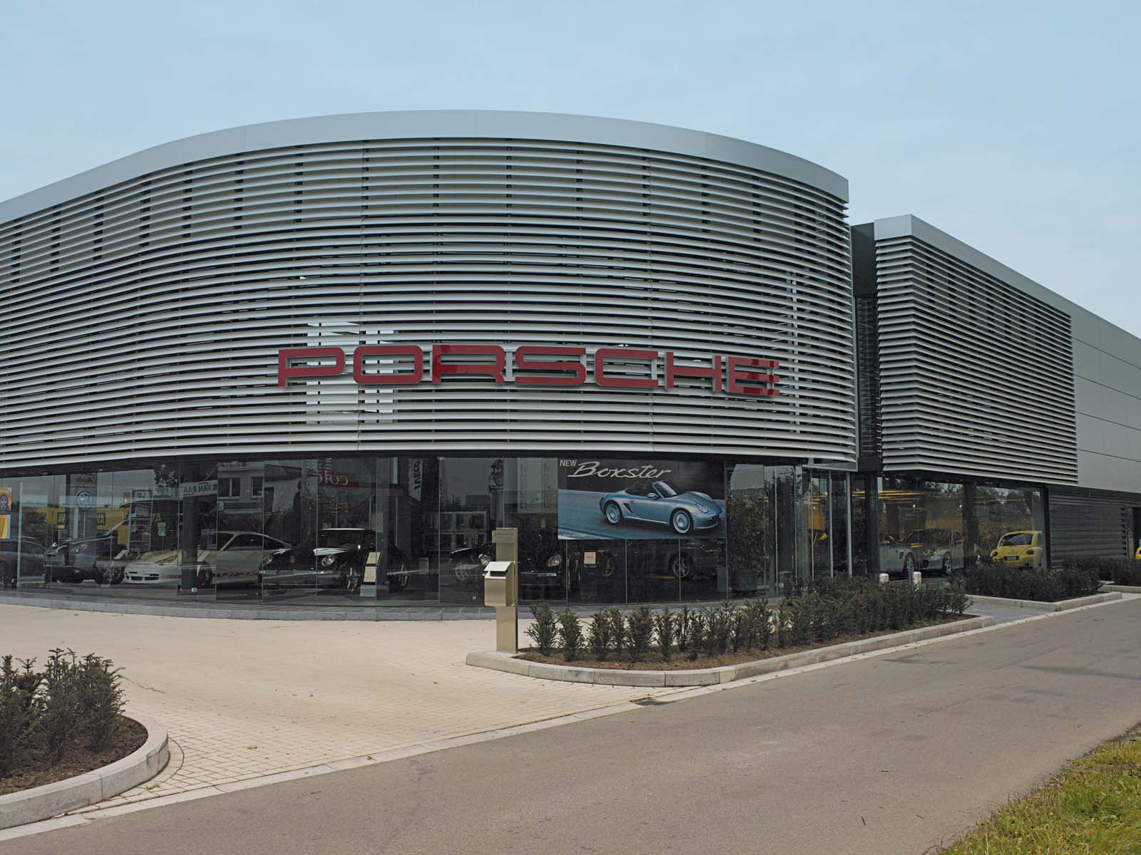 Porsche - Geel