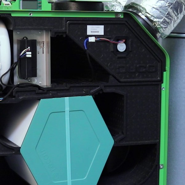 Maintaining the 2-zone valve in the DucoBox Energy Premium