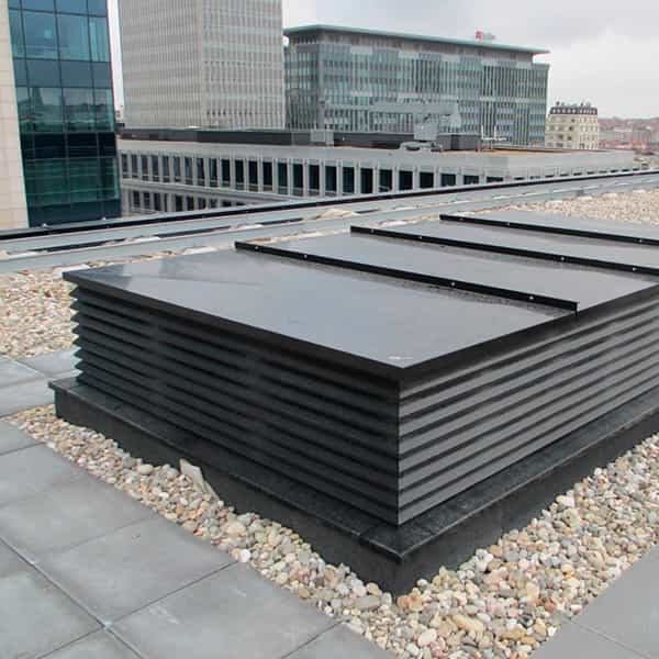 Roof cowls with other louvre blades